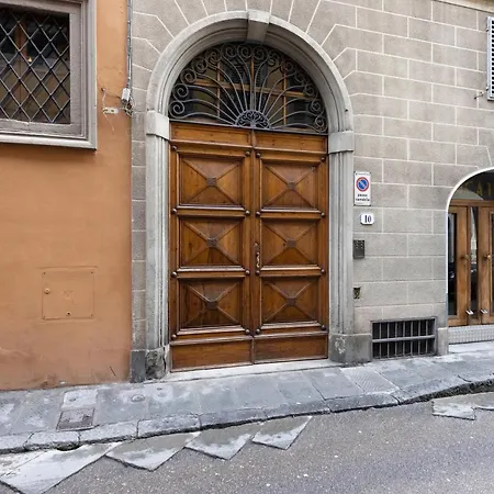Palazzo Cecchi Luxury Apartment *
