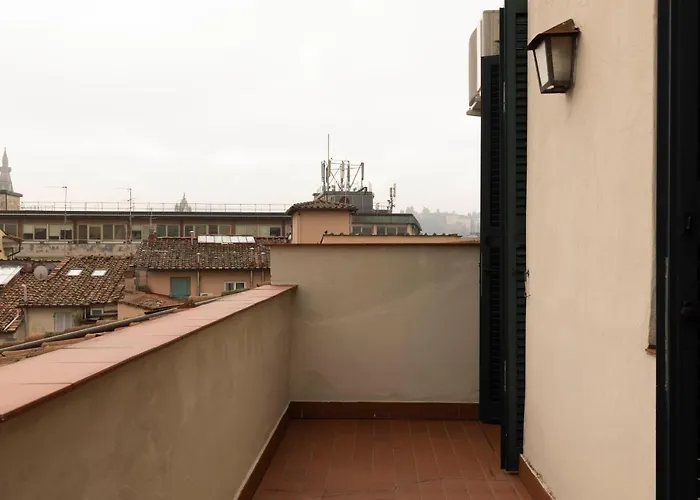Palazzo Cecchi Florentine Apartament