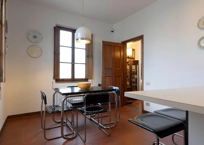 Palazzo Cecchi Florentine Apartament