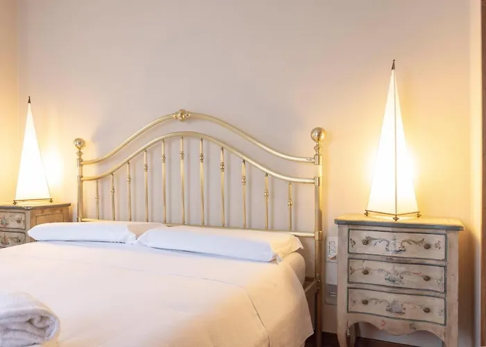 Palazzo Cecchi Florentine Apartament *